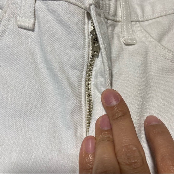 VERONICA BEARD Carly White Tuxedo Stripe 11” Kick Flare Jean Size 26 - Picture 8 of 16